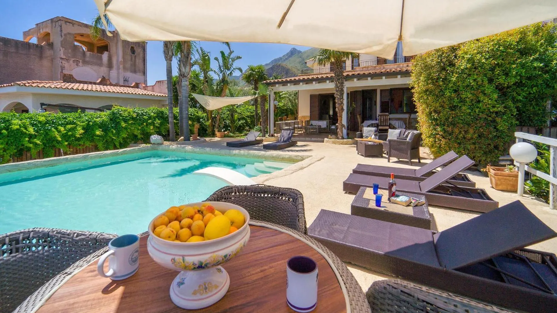 Villa Oceania Mandra Capreria
