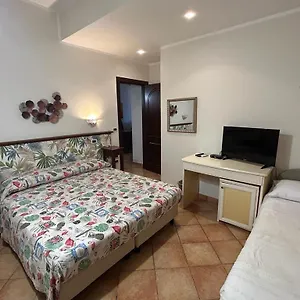 Affittacamere Dormo Da Lia Borgo San Nicola, Mandra Capreria